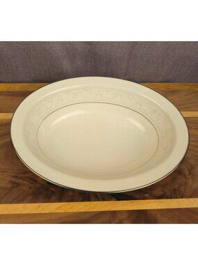 Noritake Ivory China Trudy Oval Serving Bowl 10" With Platinum Trim